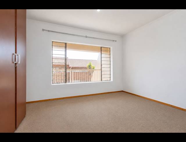 2 BEDROOM APARTMENT FOR SALE IN FERNDALE